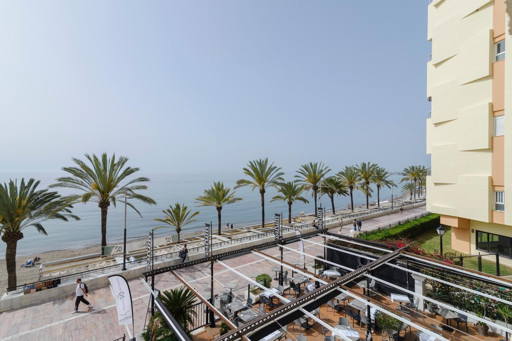 Sea Front Apartment In Marbella Center ภายนอก รูปภาพ